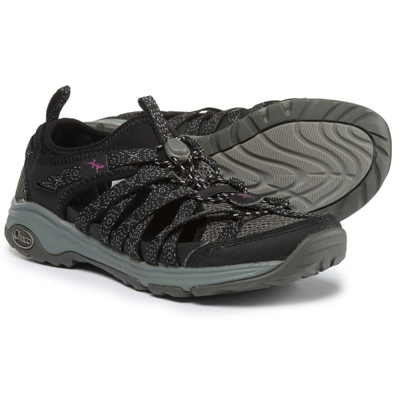 chaco water shoes mens